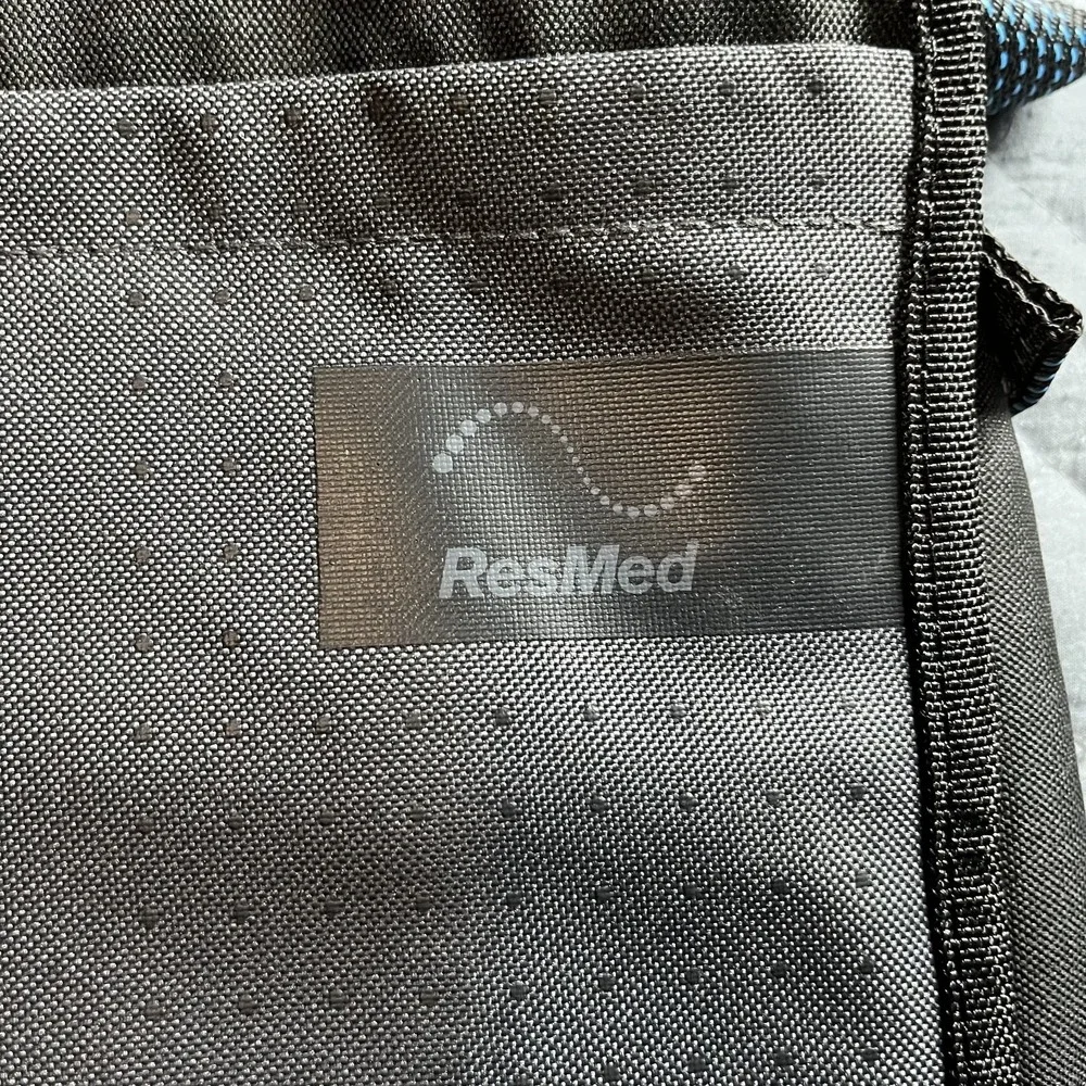 ResMed AirSense 11 Padded CPAP Carry Case – Gray Travel Bag with Strap – NEW